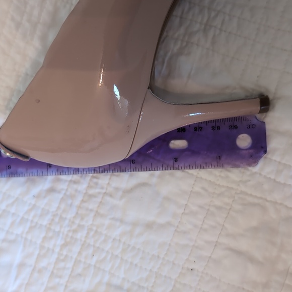 Michael Kors FLEX Classic Light Blush Patent Pumps size 9 - Picture 5 of 10